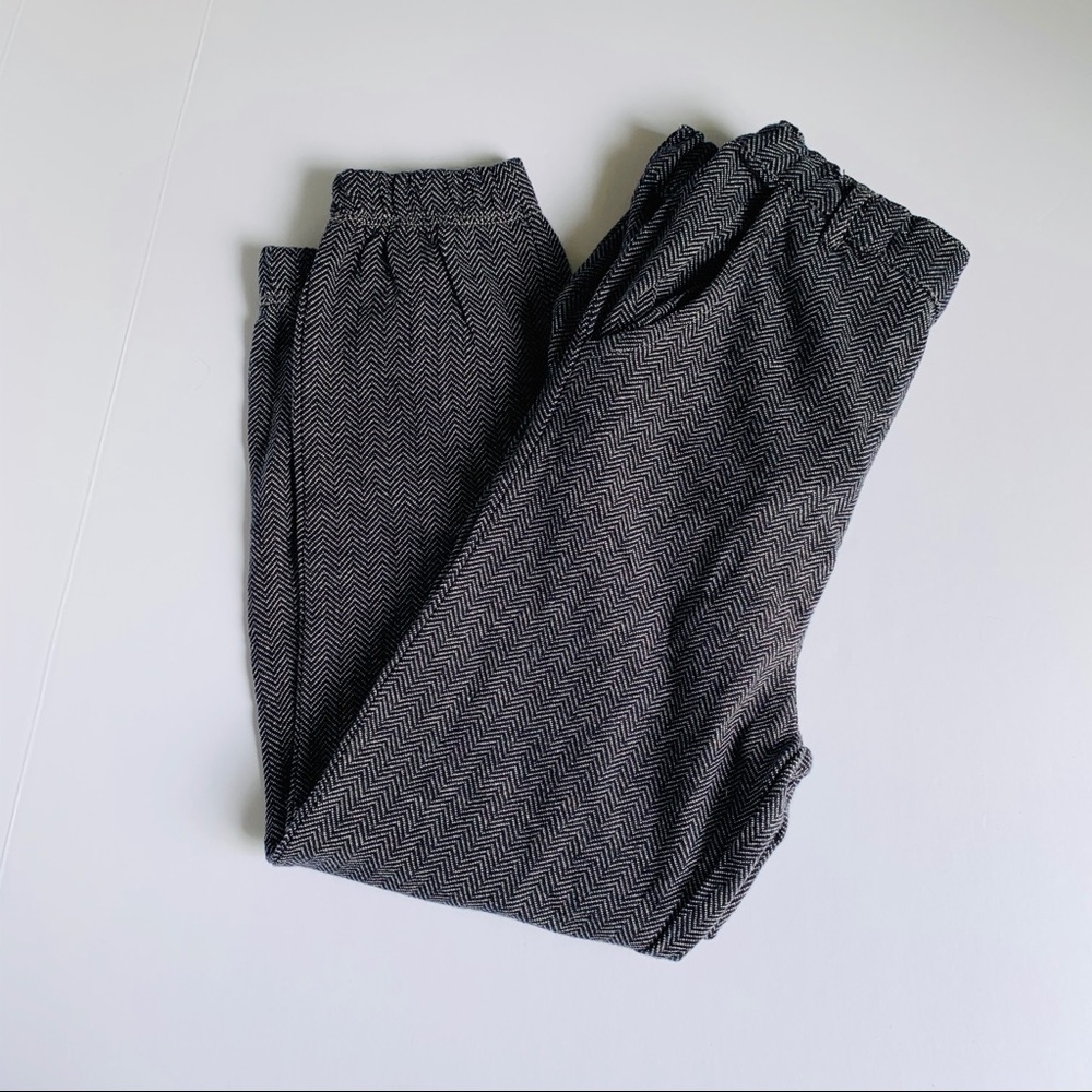 Peek Herringbone joggers NWT